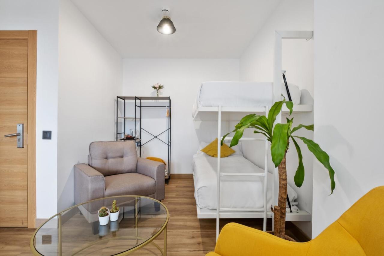 Malaga City Suites Экстерьер фото