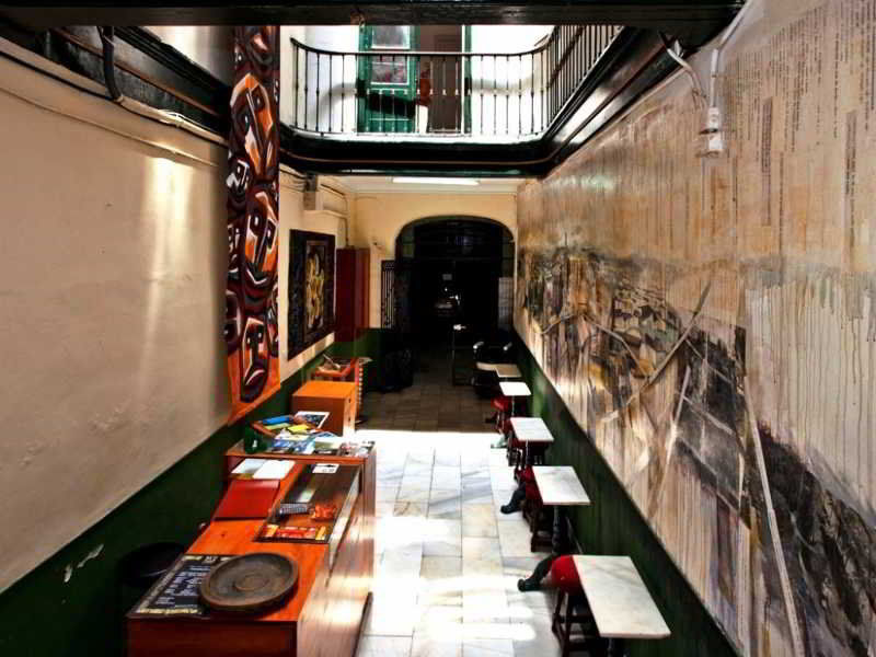 Malaga City Suites Экстерьер фото